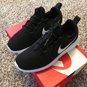Nike Roshe Shoe